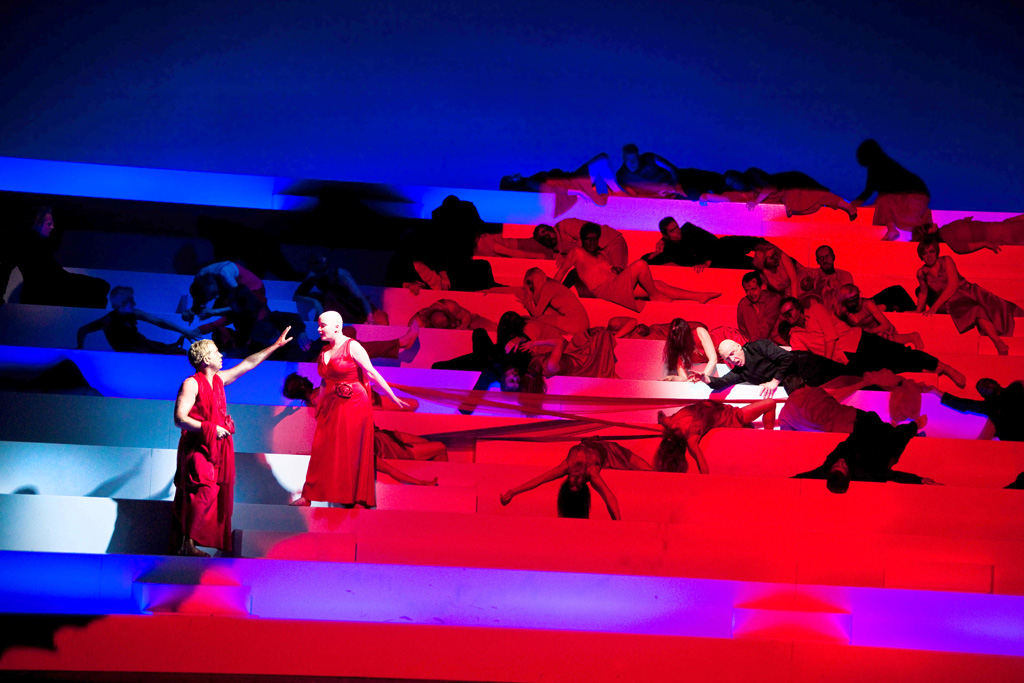 A group scene from the production of opera King Roger, photo: Krzysztof Bieliński